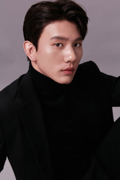 ペク・スンド、tvN「役に立たない嘘」出演