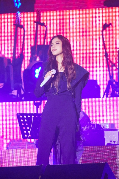 'Jo Jeong-seok♥' Gummy successfully completes national concert tour in 5 cities