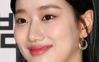 Na-eun Lee, dating soccer player Lee Kang-in? “Between acquaintances”