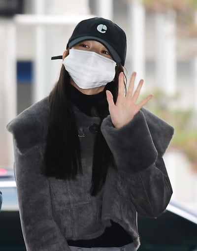 [TEN포토]아이브 장원영 '신비주의 패션'