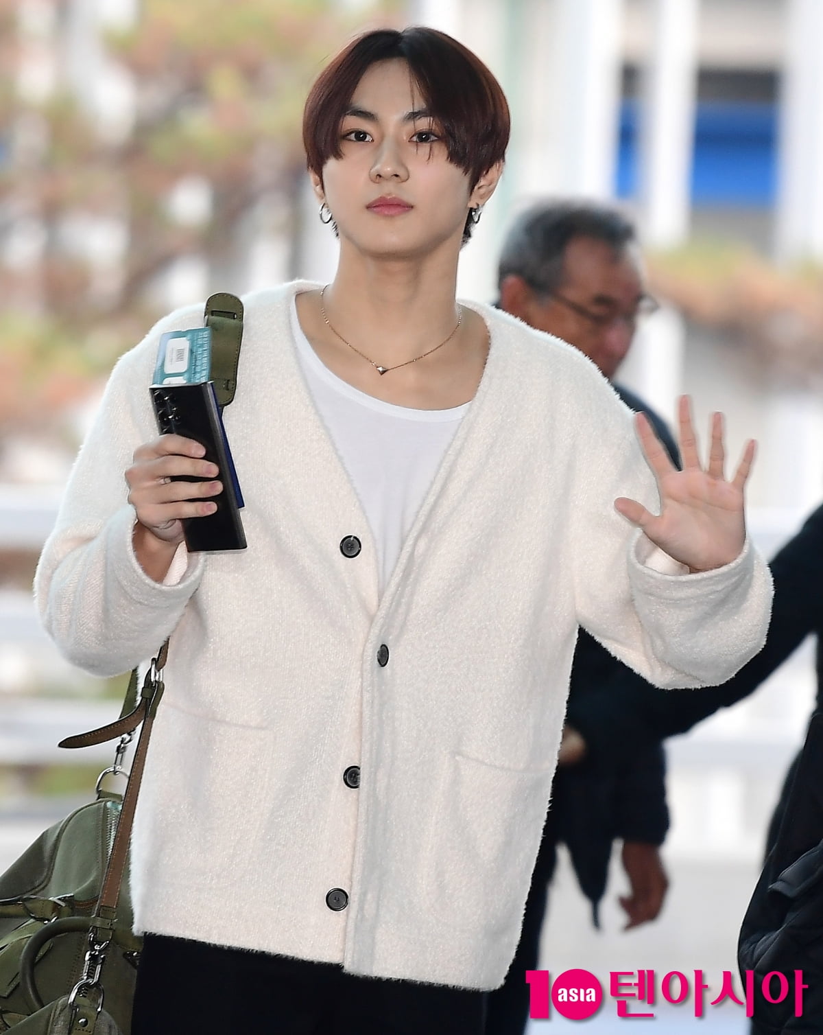 [TEN포토]엔하이픈 정원 '엔진 여러분 반가워요'
