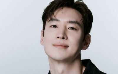 [공식] '대상의 품격' 이제훈, 또 1억 기부…"작게나마 힘 드리고 싶어"