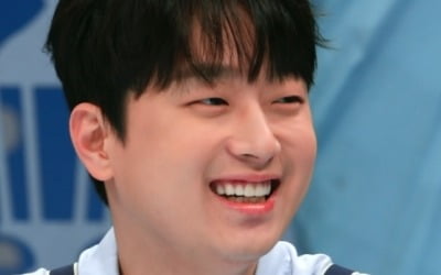 이찬원 발언에 스튜디오 술렁…"최근 경기도 연천서 데이트"('톡파원25시')
