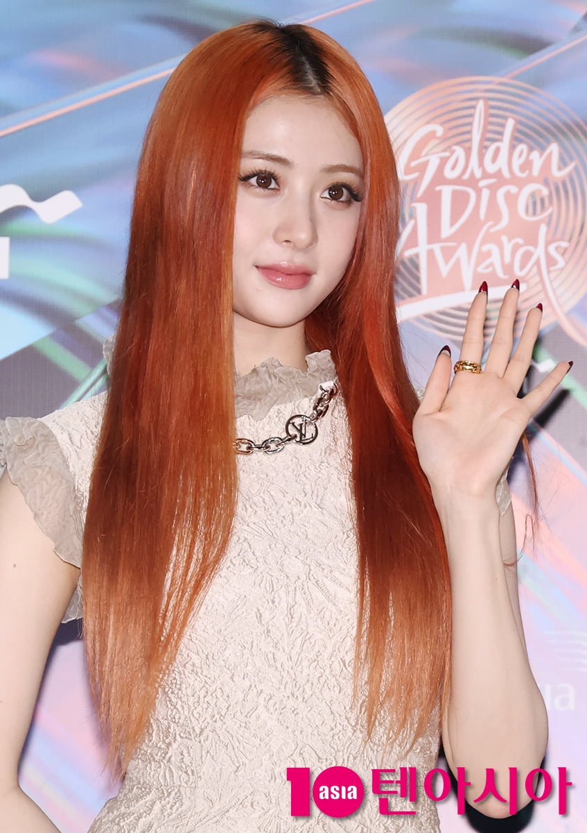 [TEN포토]르세라핌 허윤진 '청순 러블리'(골든디스크 어워즈)