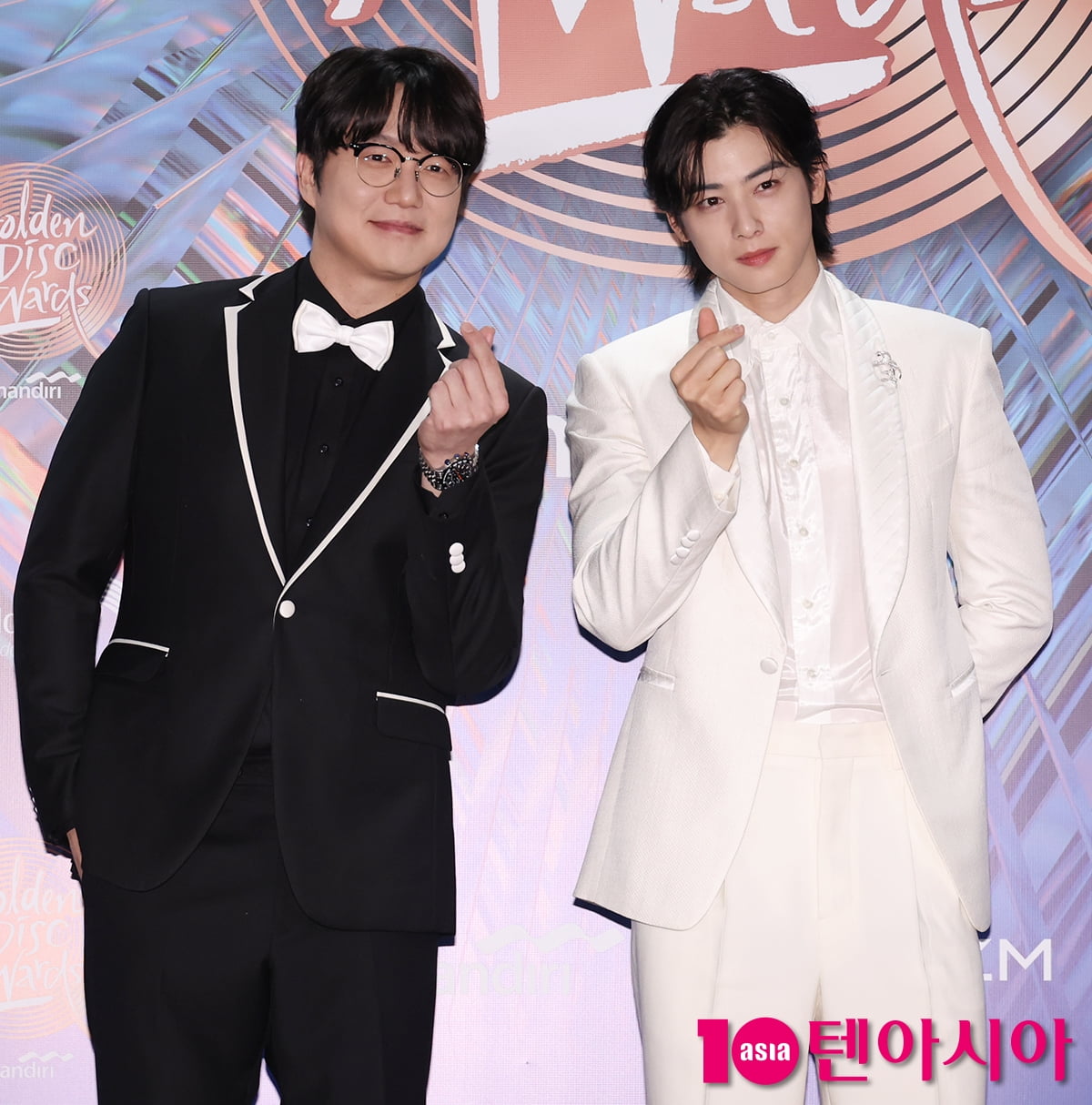 [TEN포토]성시경-차은우 '골든디스크 어워즈 비주얼 2MC'