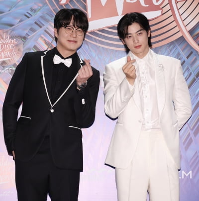 [TEN포토]성시경-차은우 '골든디스크 어워즈 비주얼 2MC'
