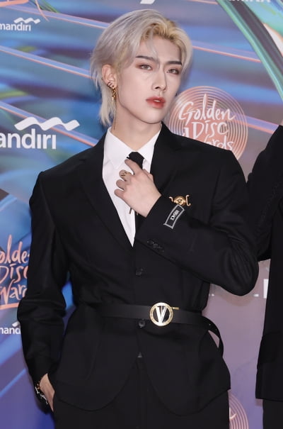 [TEN포토]제로베이스원 리키 '가만히 있어도 외모가 반짝'