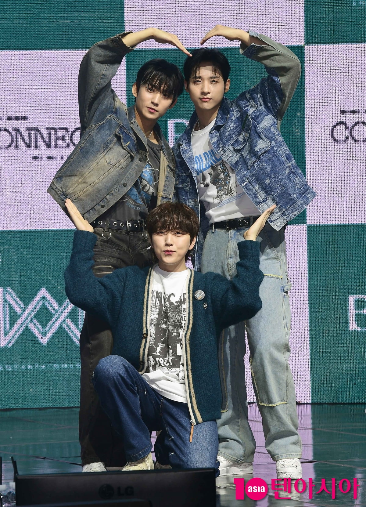 [TEN포토]B1A4 '데뷔 13년차의 여유'
