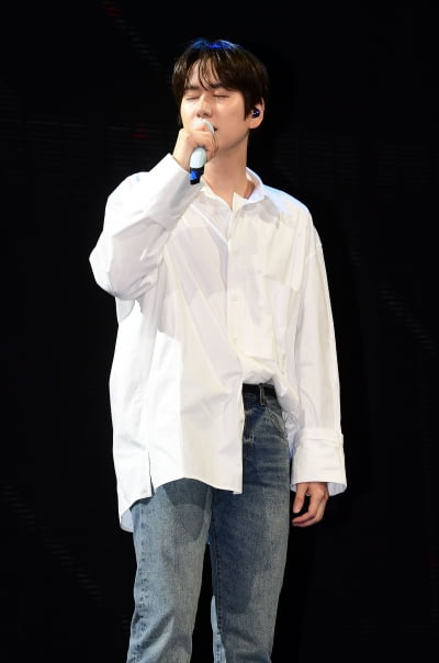 [TEN포토]규현 '10년만에 쇼케이스'