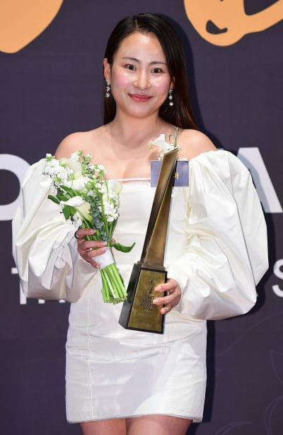 [TEN포토]조현아 '멀티테이너 상 수상'