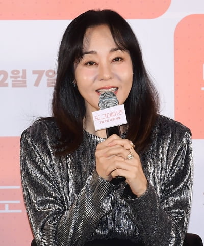 [TEN포토]김윤진 '스윗한 엄마로 나와요'