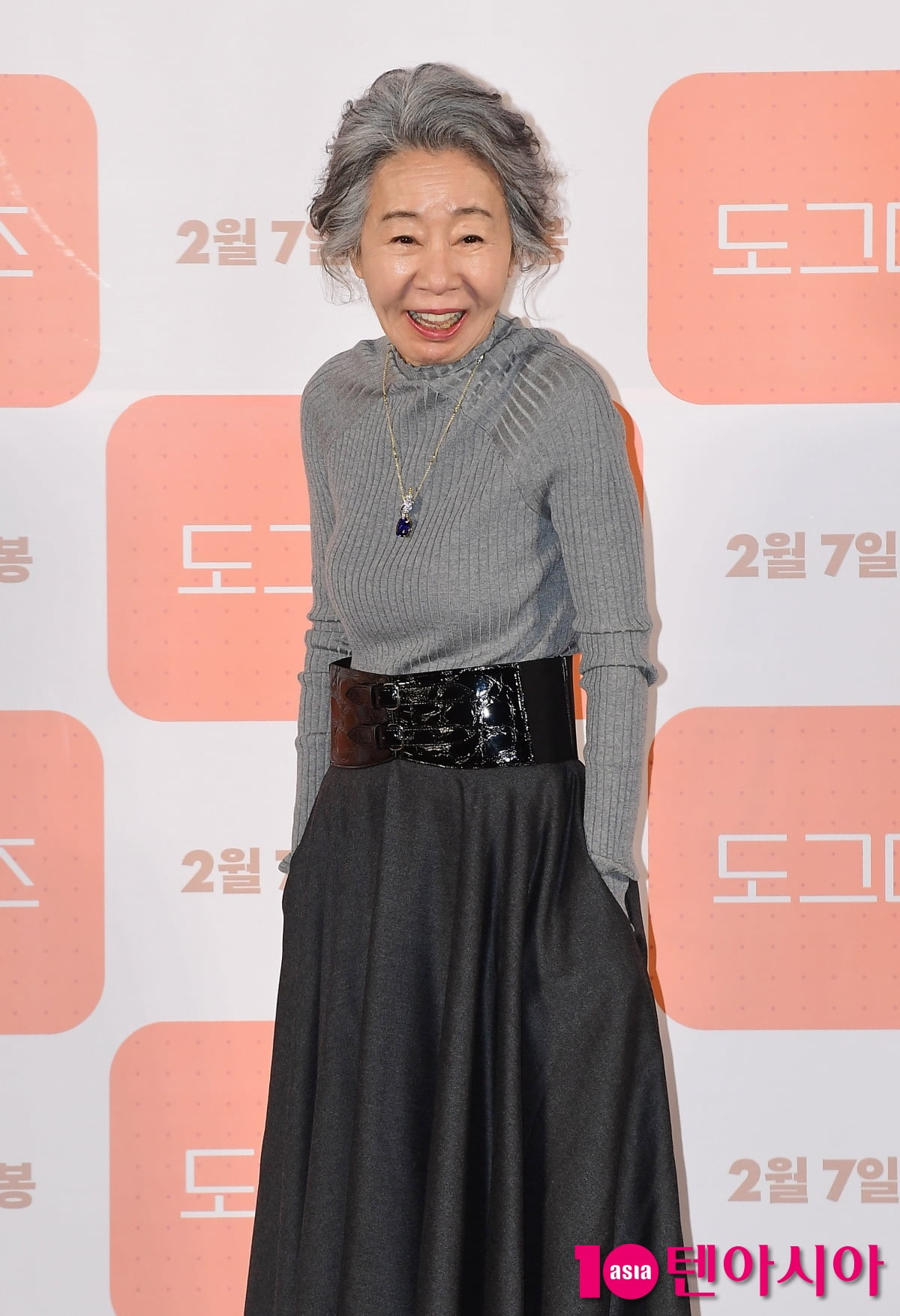 [TEN포토]윤여정 '여유 넘치는 미소'