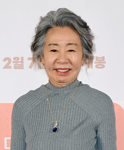 [TEN포토]윤여정 '빛나는 미소'