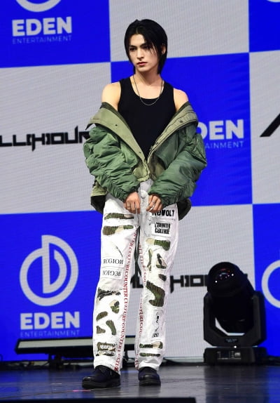 [TEN포토]올아워즈 마사미 '섹시하게~'