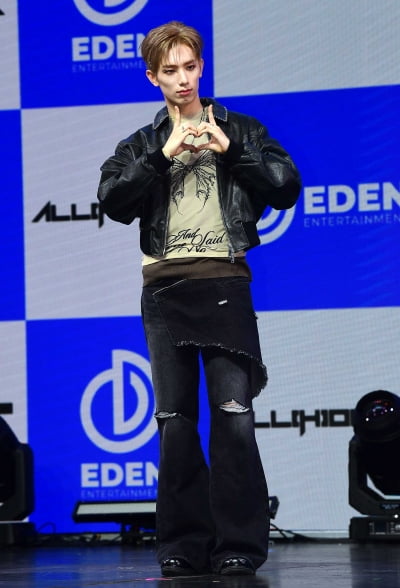 [TEN포토]올아워즈 건호 '카리스마 넘치는 리더'