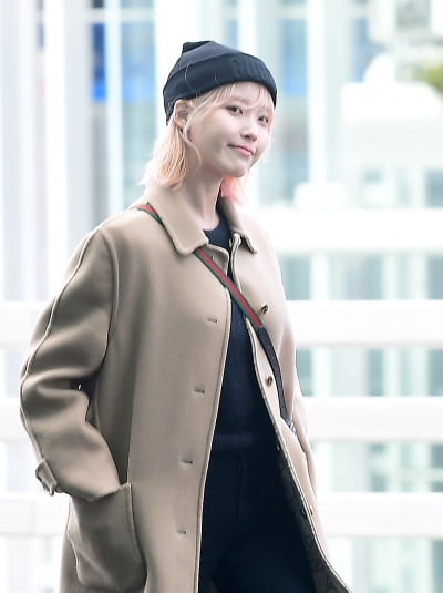 [TEN포토]아이유 '등장부터 파격적이야'