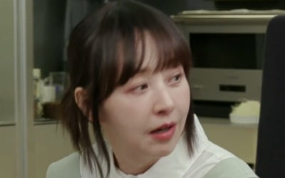 “Beautiful younger man” Seo Jeong-hee appears on a variety show with her architect boyfriend