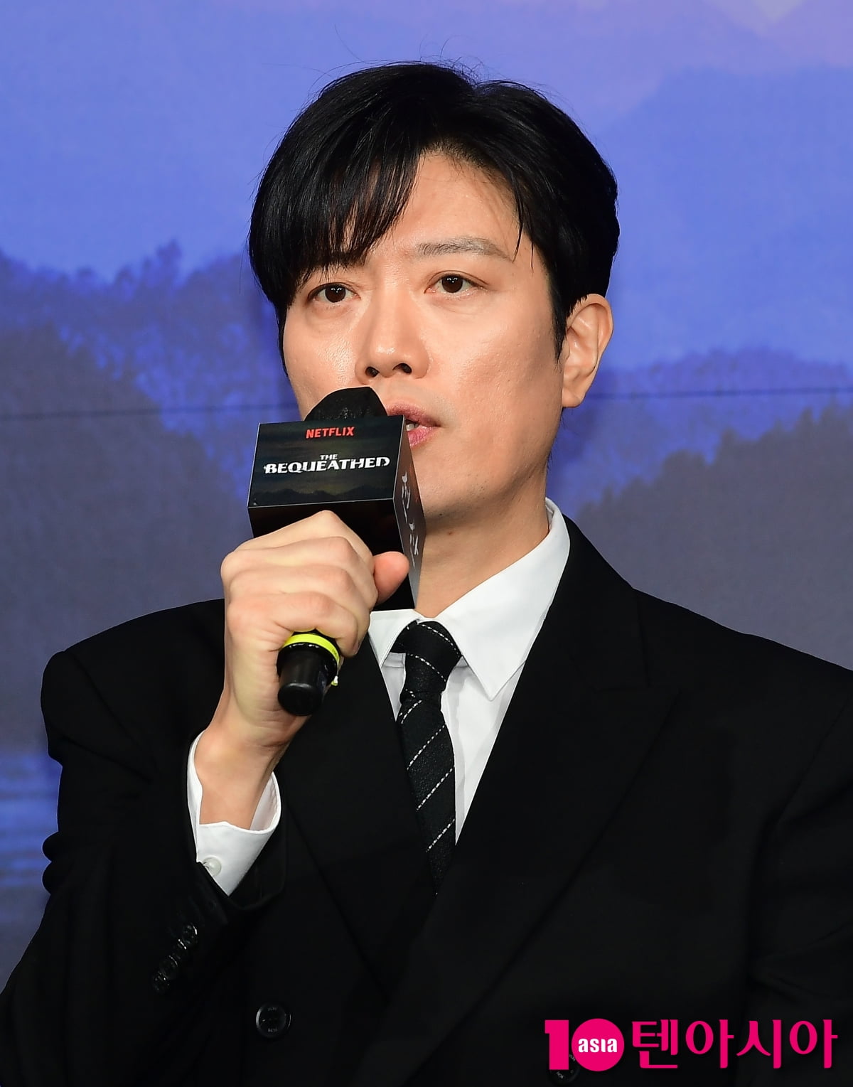 [TEN포토]박희순 '트롤리 이어 김현주 1+1 캐스팅'