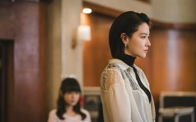 Lee Young-ae "I'm sad that 'Maestra' ended, I'll do my best again"