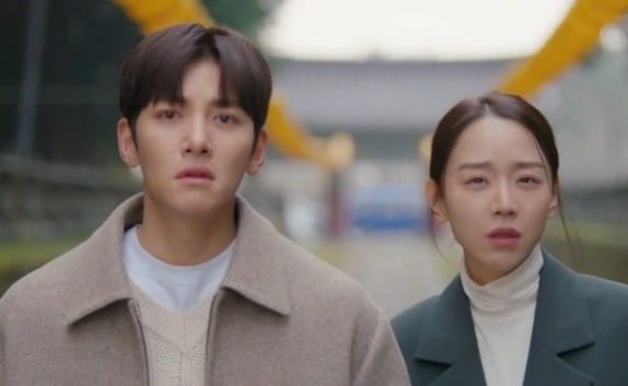 Yoo Oh-seong, Ji Chang-wook and Shin Hye-sun give permission to date