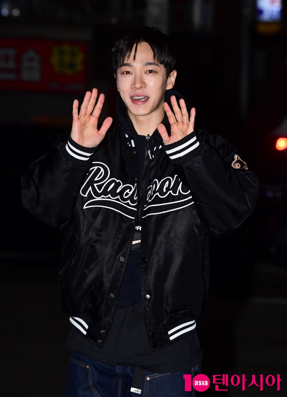 [TEN포토]이기광 '섹시한 셰프 왔어요'(내남결 쫑파티)