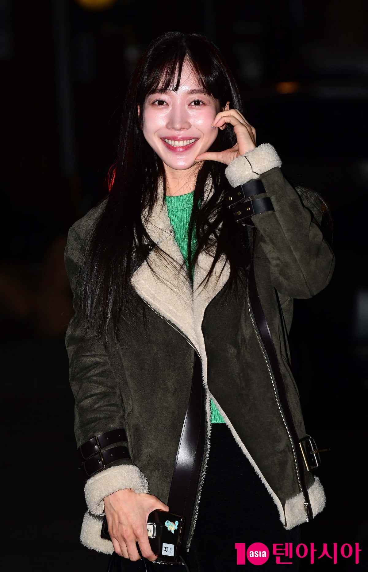 [TEN포토]배그린 '하예지의 귀여운 볼하트'(내남결 쫑파티)