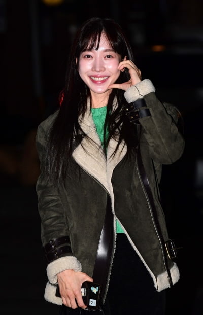 [TEN포토]배그린 '하예지의 귀여운 볼하트'(내남결 쫑파티)