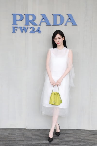 Aespa Karina, the pure white goddess who shines in Milan