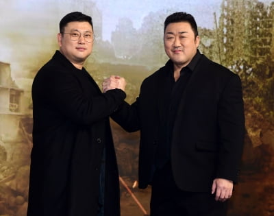 [TEN포토]허명행 감독-마동석 '우리 쌍둥이 아닙니다'