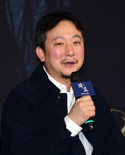 [TEN포토]장재현 감독 '오컬트 외길인생'