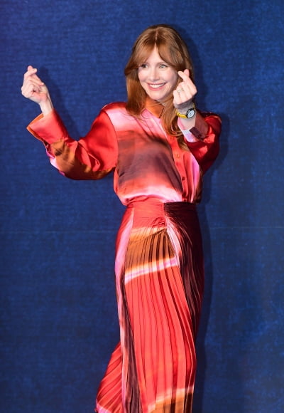Bryce Dallas Howard's first visit to Korea...I came with my daughter