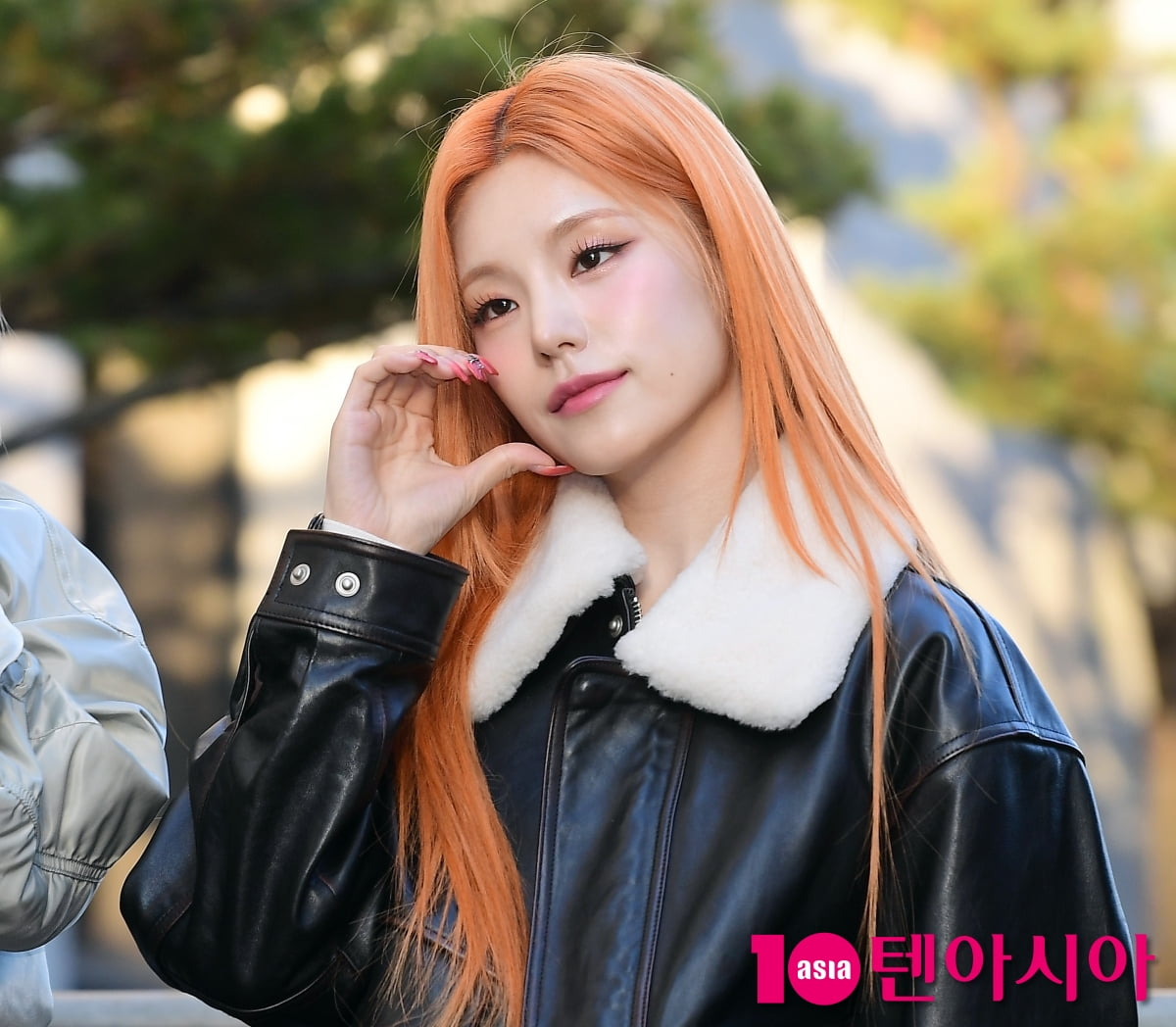 [TEN포토]있지 예지 '빠져드는 눈망울'