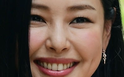 イ·ハニ、コミックワントップ女優