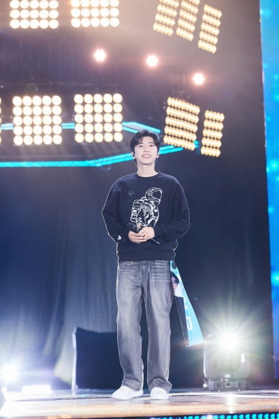 임영웅, 22만 영웅시대와 함께한 하늘빛 전국투어 성료 "더 큰 우주로 돌아올 것"