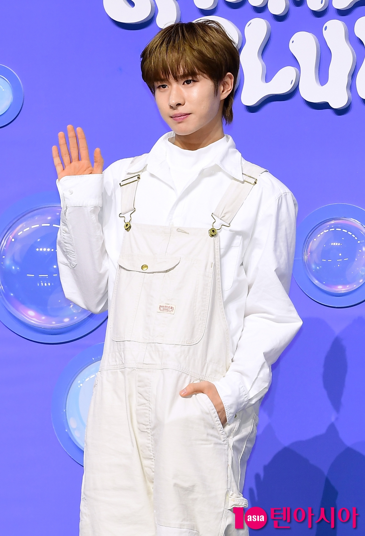 [TEN포토]투어스 경민 '막내 상큼함'