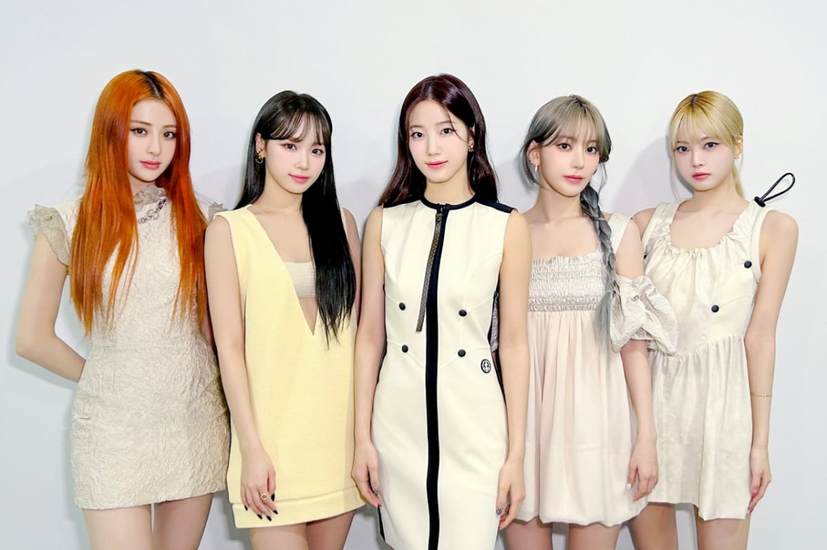 '2월 19일 컴백' 르세라핌, 콘텐츠 '폭격'으로 컴백 열기 달군다