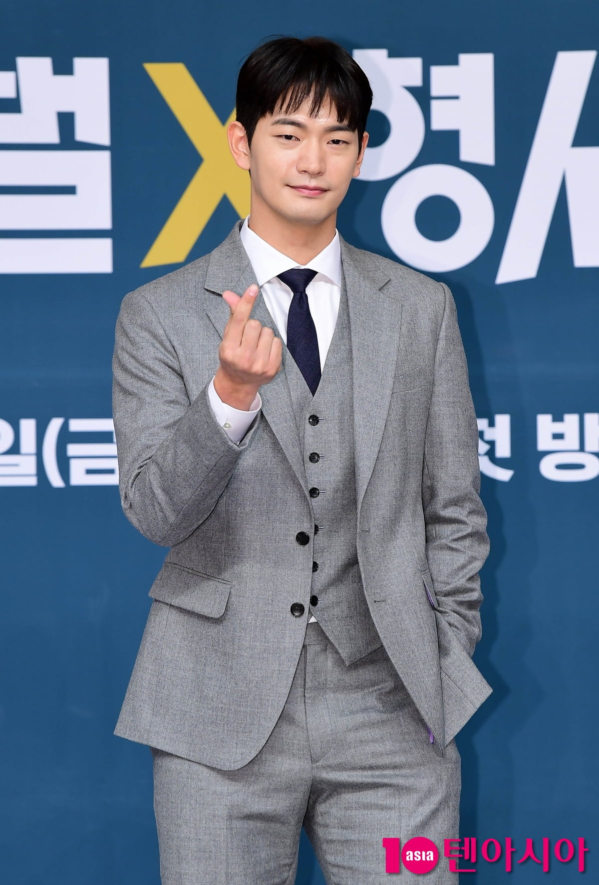 [TEN포토]강상준 '깔끔한 외모'
