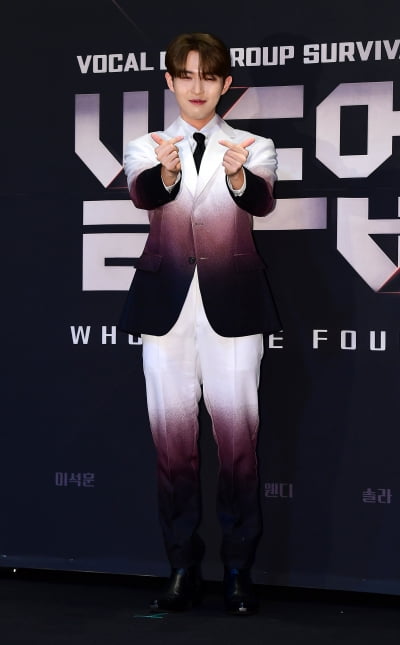 [TEN포토]김재환 '아무나 소화못하는 패션'