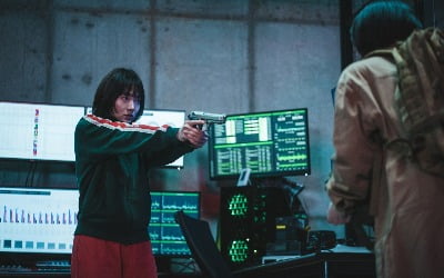「キラーたちのショッピングモール」、キム・ヘジュン・パク・ジビンが出会った疑問の男性？