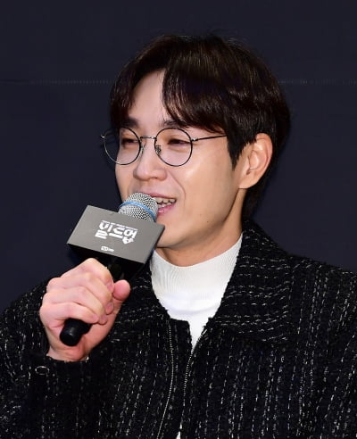 [TEN포토]이석훈 '노래만으로 큰 감동있을것'
