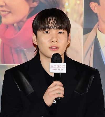 [TEN포토]탕준상 '윤여정 선생님과 긴장하면서 많이 배웠다'