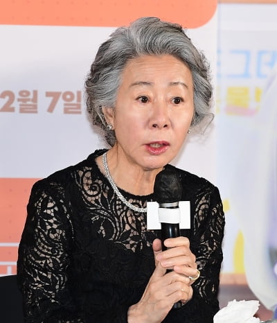 [TEN포토]윤여정 '이제는 영화를 즐길려고 하고 있다'