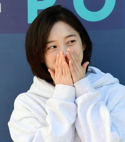 [TEN포토]박지현 '하트는 수줍어라'
