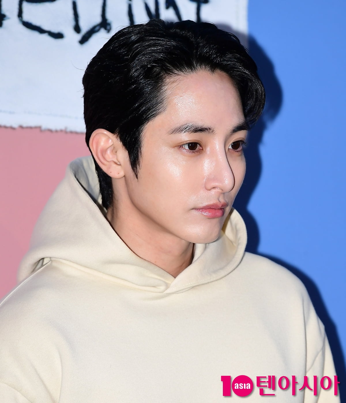 이수혁, 뱀파이어 미남...또렷한 이목구비[TEN포토+]