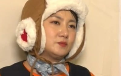 [종합] 148cm 박나래, 키도 작은데 돈도 없어…"장도연이 8시간마다 살아있냐고 깨워줘" ('홈즈')