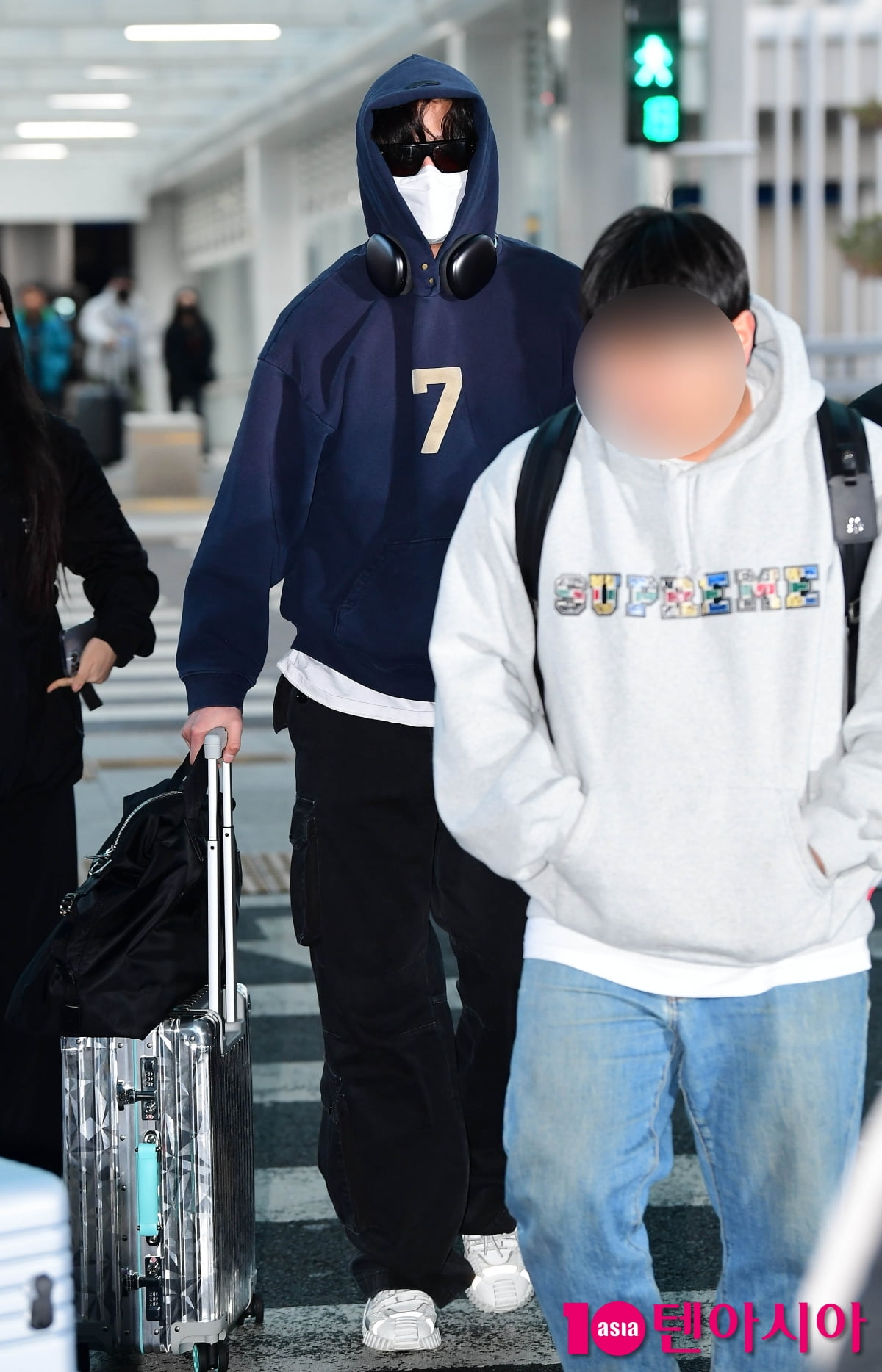 [TEN포토]로운 '태국 팬미팅 떠나요'