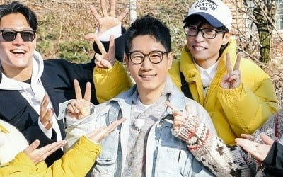 Ji Seok-jin undergoes health check upon return to 'Running Man'