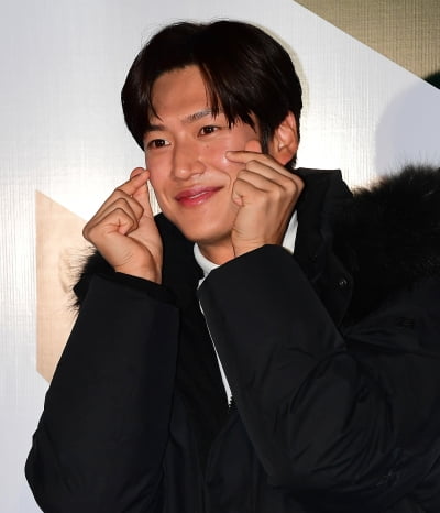 [단독] FA 나인우, 12년 함께한 큐브 매니저와 소속사 설립