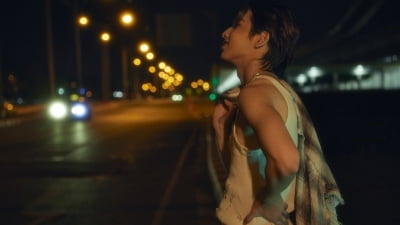 エイマス、映画の中のシーンのような青春ビジュアル