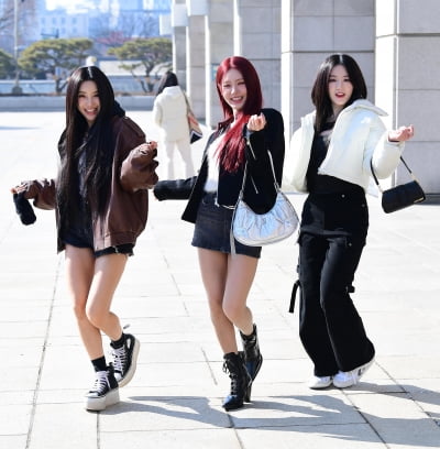 [TEN포토]여자아이들 소연-미연-슈화 '러블리 포인트안무'